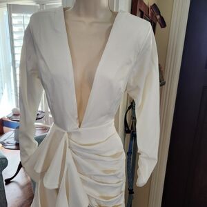 Luxxel Chic Cream Long Sleeve Dress